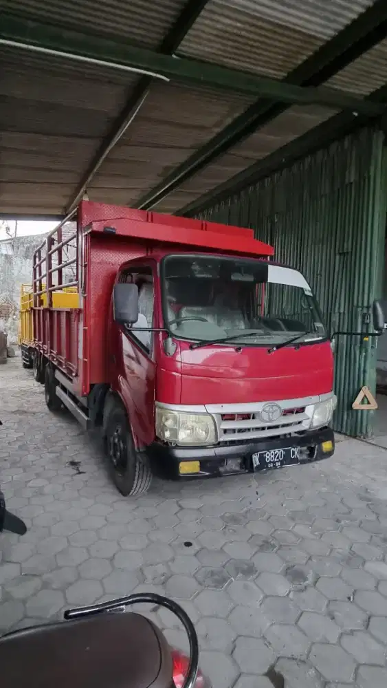 Truk Toyota Dyna