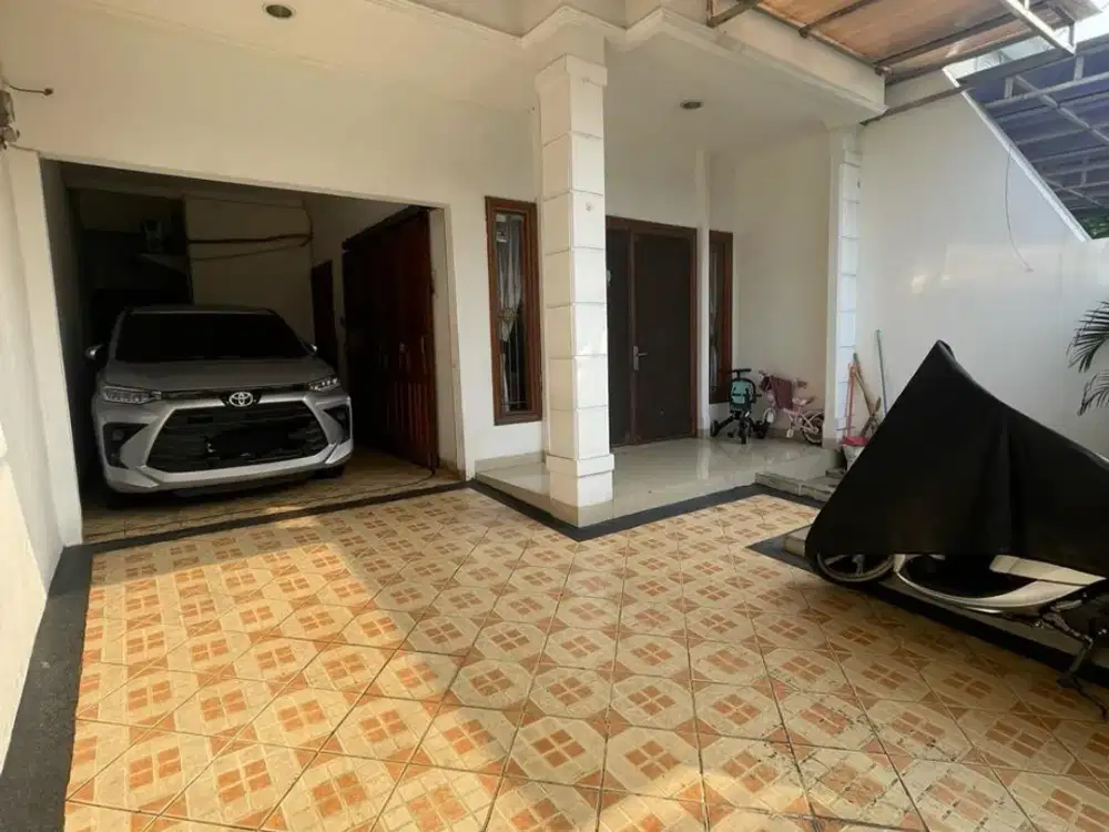 Rumah 3 Lantai Di Kelapa Gading Jakarta Utara