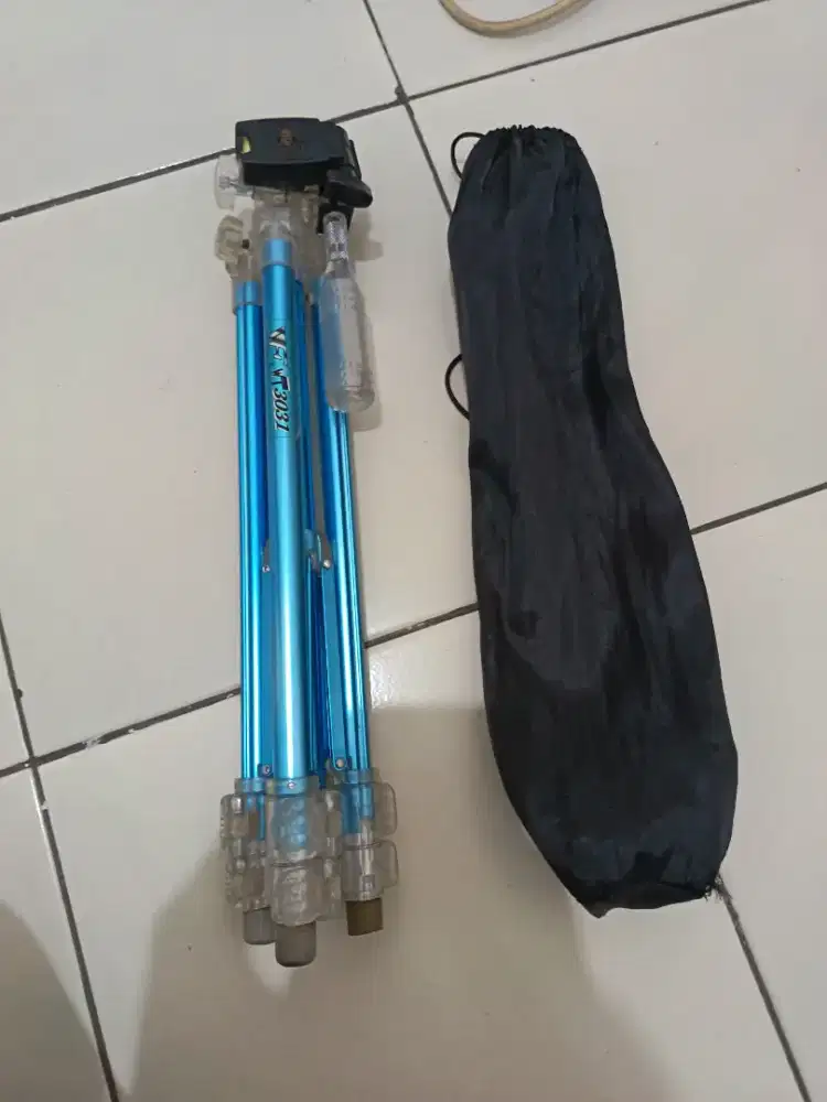 Tripod WF3031 biru