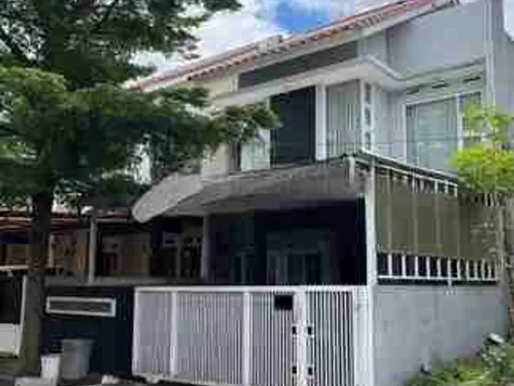 Rumah Terawat 2 Lantai Di Antapani One Gate System