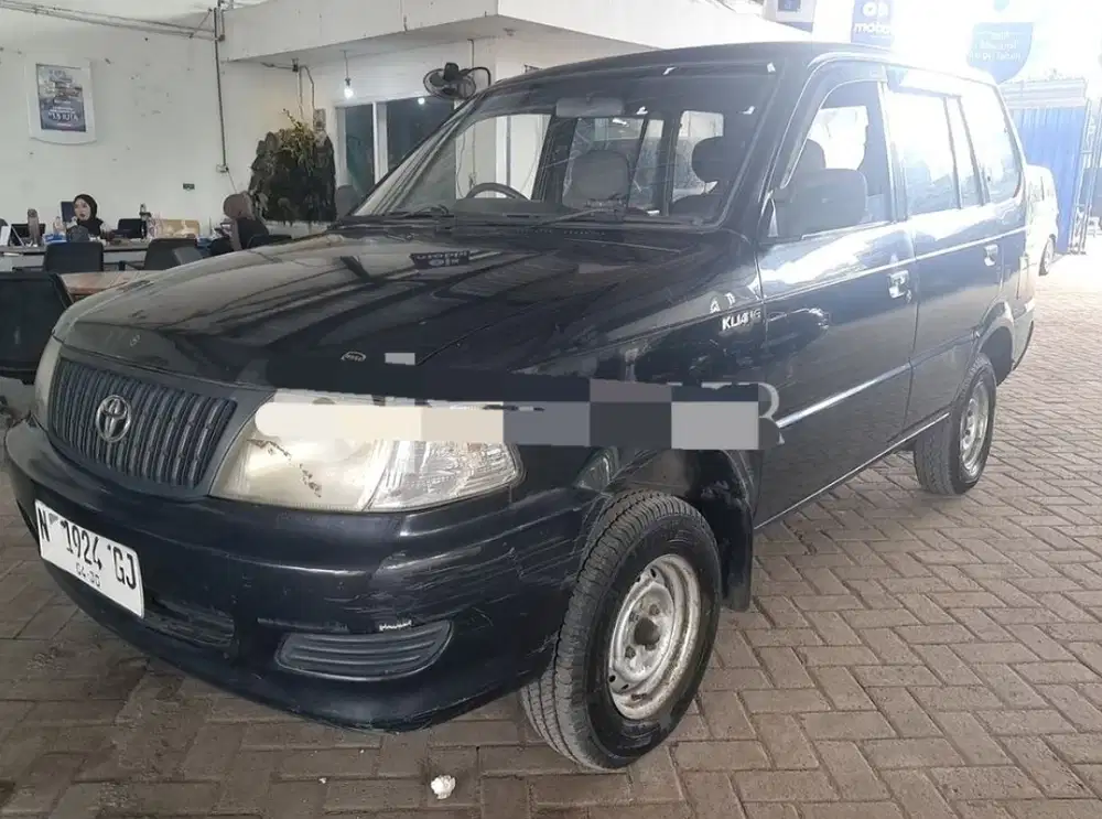 Toyota Kijang 2004 Bensin