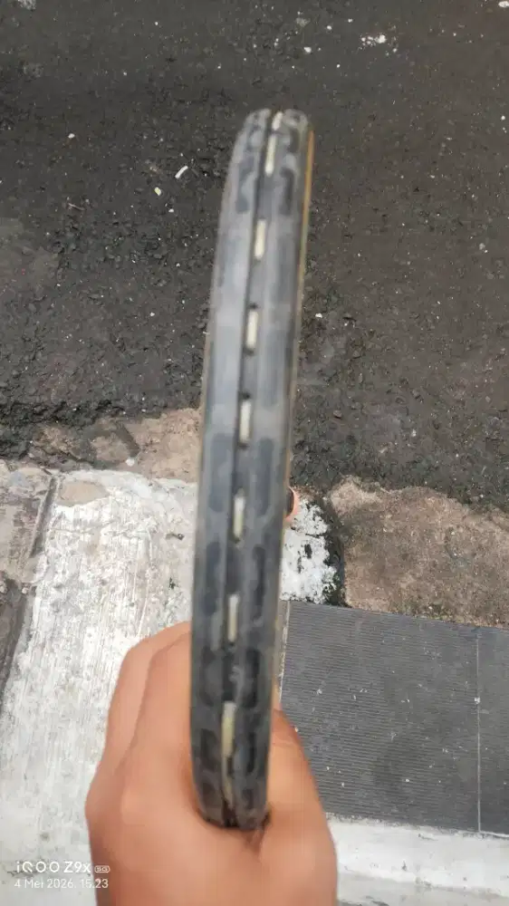 Raket tennis dunlop