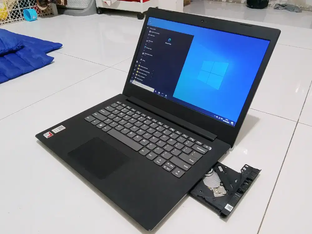 Laptop Lenovo 130 Amd A4-9125 Ram 8Gb Ddr4 Hdd 500Gb Siap Pakai