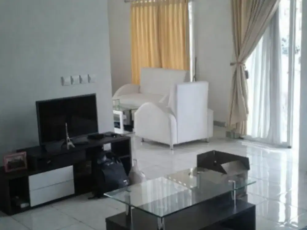 Rumah Posisi Hook, Nyaman Lokasi Di Kawasan Prime, Kota Baru Parahyangan, Bandung