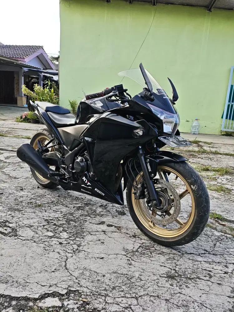 Honda cbr 250 cc 2011
