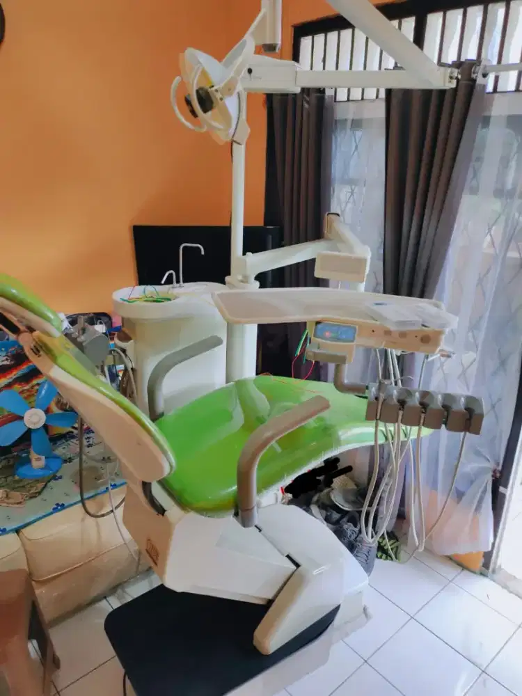 Dental unit belmont clesta