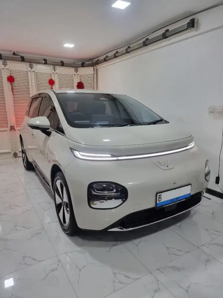 Wuling Cloud EV Pro 460 kilometer 2025 bulan 5 Km 7 rb