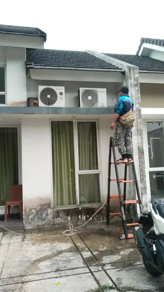 Asisten service ac