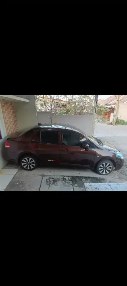 Nissan Latio Manual 2010, Surat surat lengkap