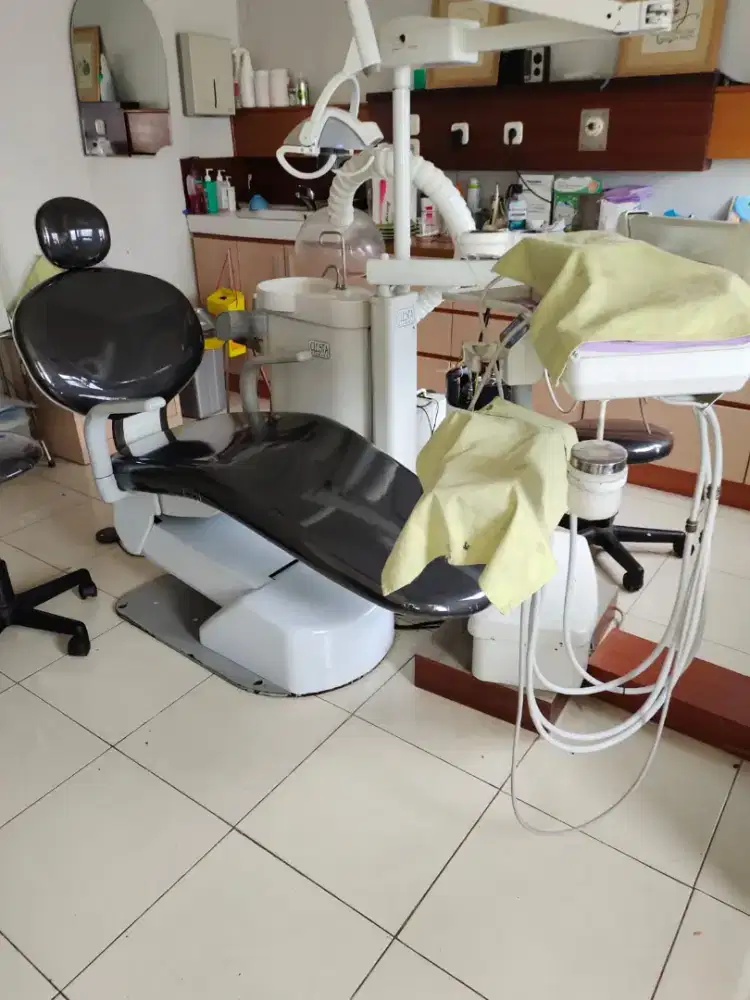 Dental. Unit belmont clesta