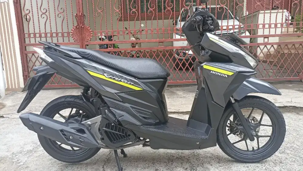 Honda Vario 125 LED CBS ISS tahun 2017.