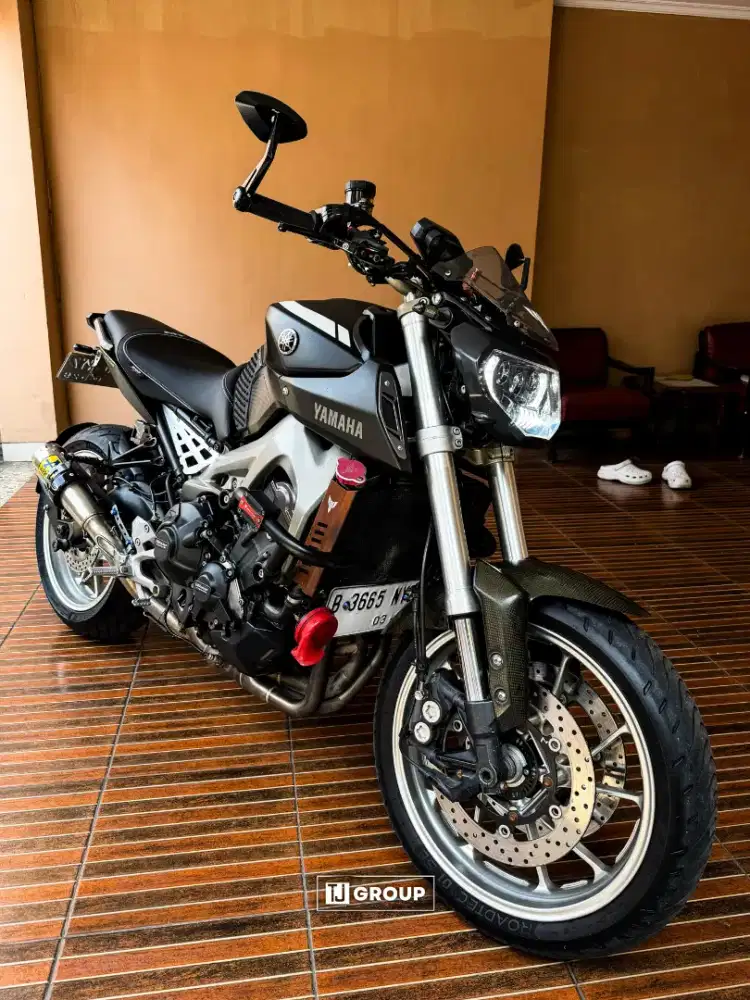 FOR SALE!! Yamaha MT-09 2015