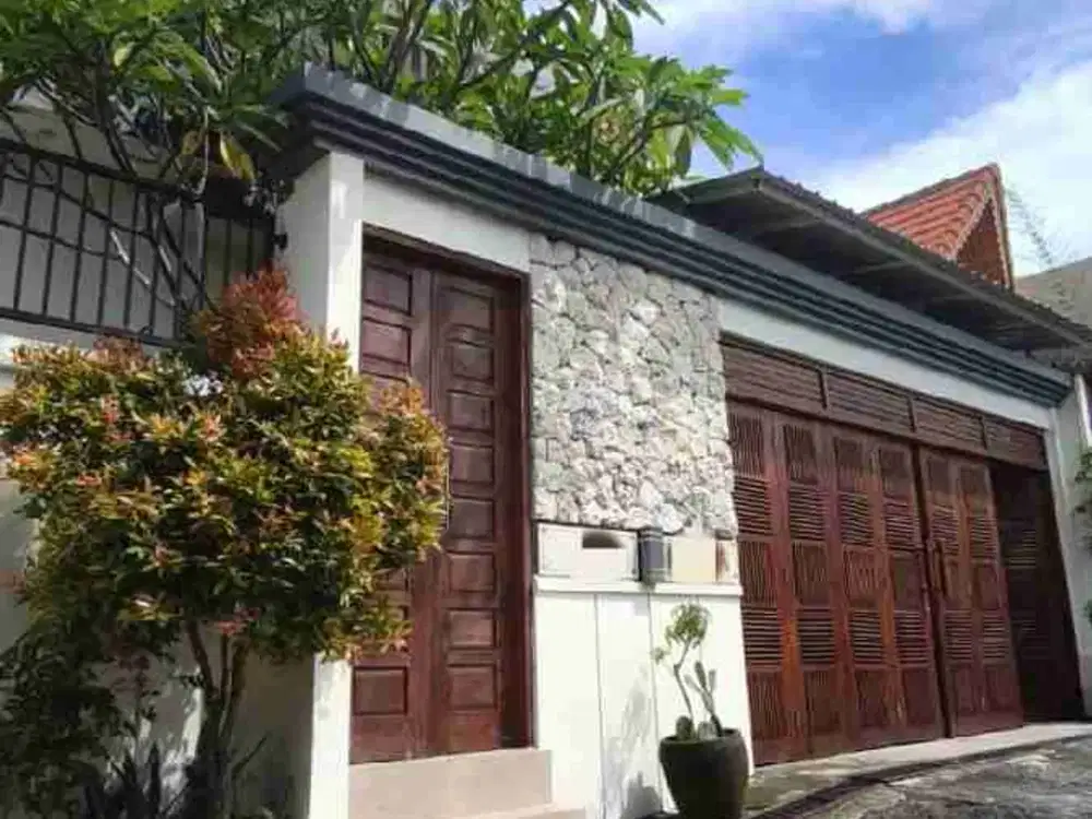 Di jual Vila SHM 3 bedroom dekat pantai Melasti Jimbaran