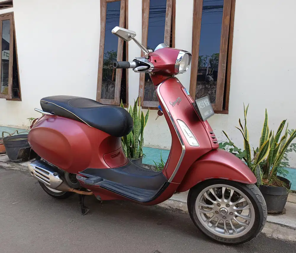 Piaggio Vespa sprint i-get 150 3v lengkap mesin halus