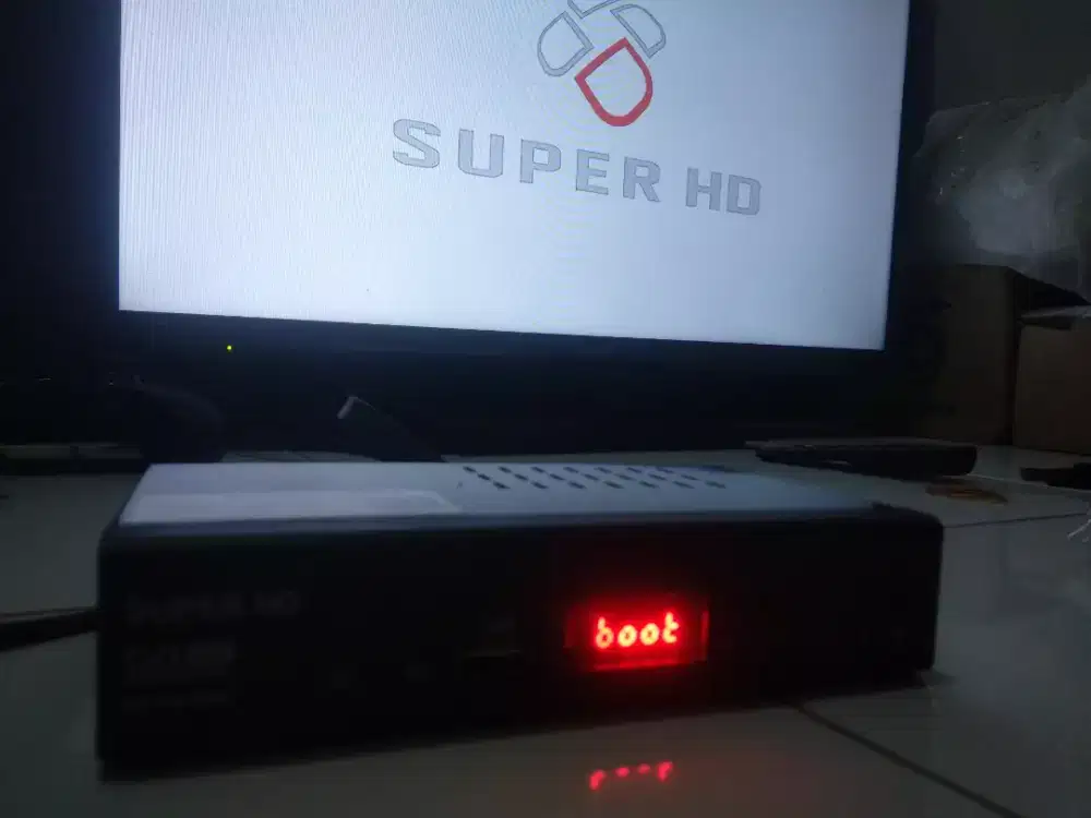 Stb merk super hd second kondisi normal