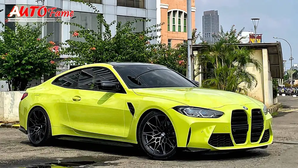 BMW M4C Competition Coupe xDrive NIK 2022 Sao Paulo Yellow On Marina B