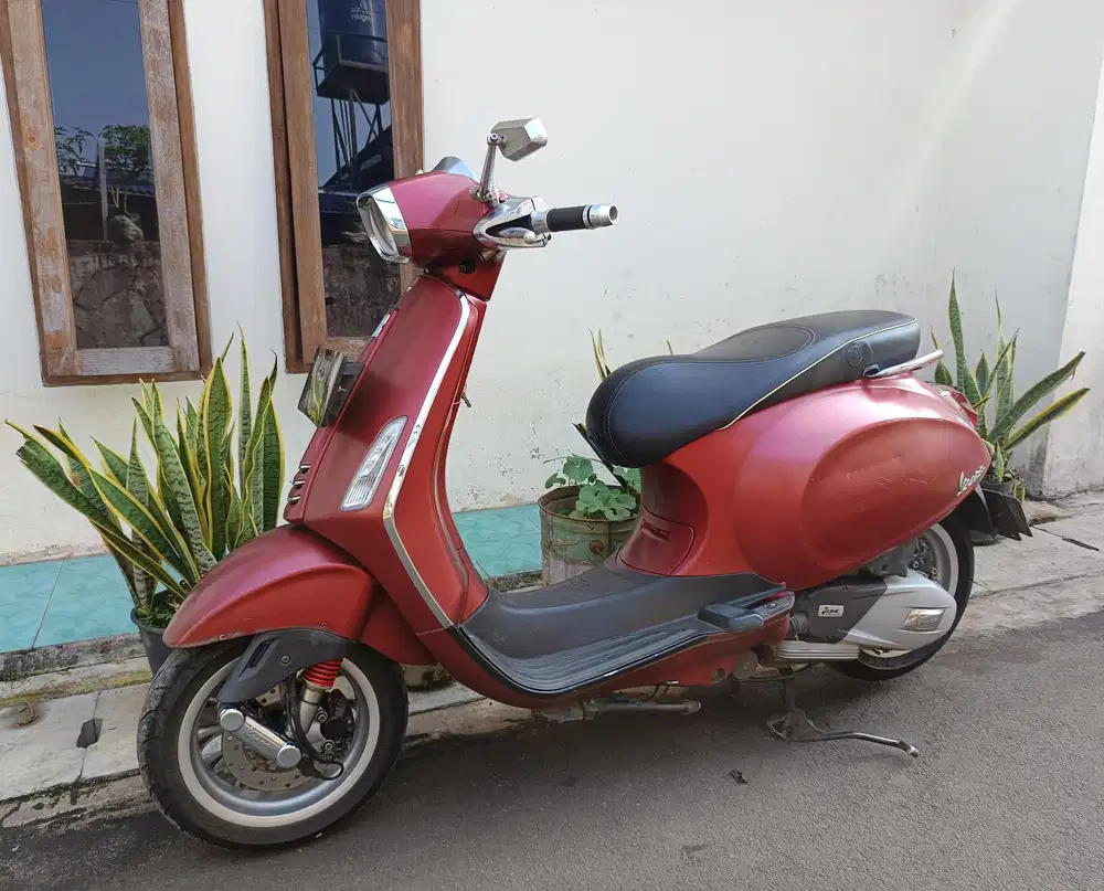 Di jual cepat Piaggio Vespa sprint i-get 150 3v 2016 siap  pakai