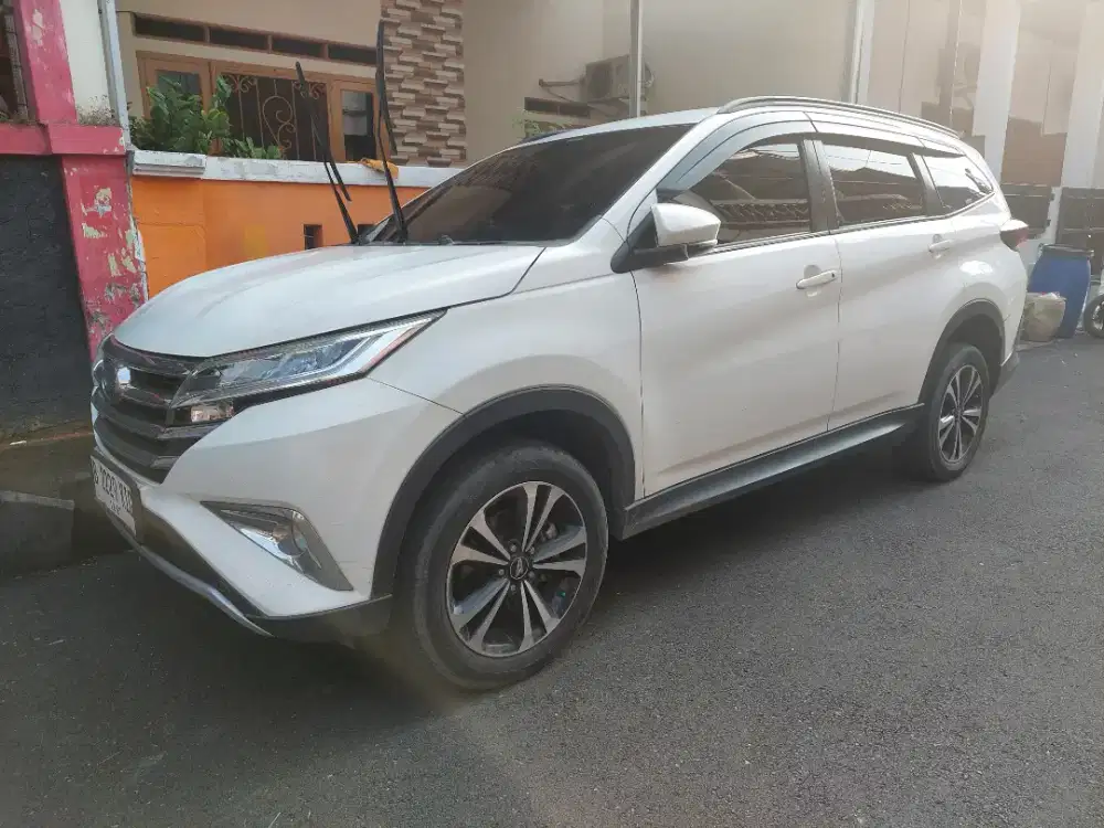 Mobil Terios Terawat Th 2022 Desember