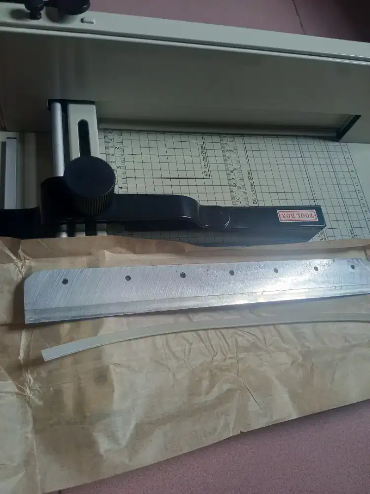 ALAT POTONG KERTAS SUN PRO 858 A4