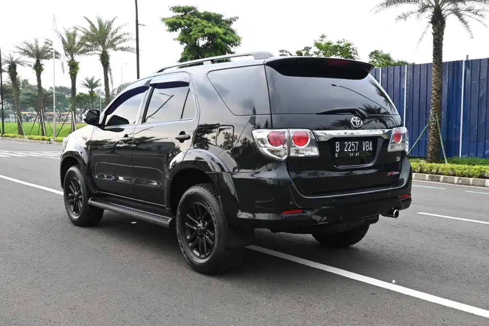 Toyota Fortuner 2.5 G AT VNT 2013