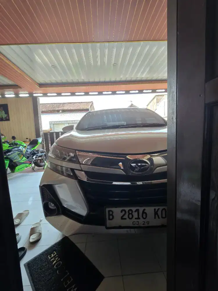 Xenia R Manual 2019