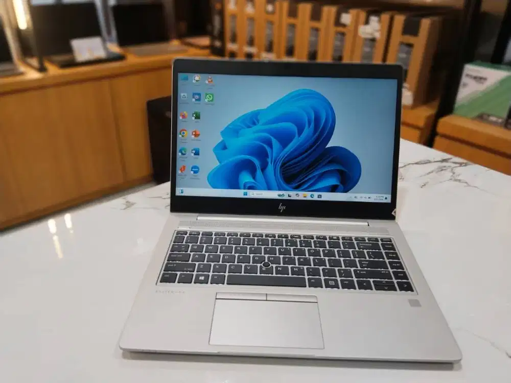 HP ELITEBOOK 745 G6 RYZEN 5-3500/RAM 16GB/SSD 256GB/MULUS SIAP PAKAI
