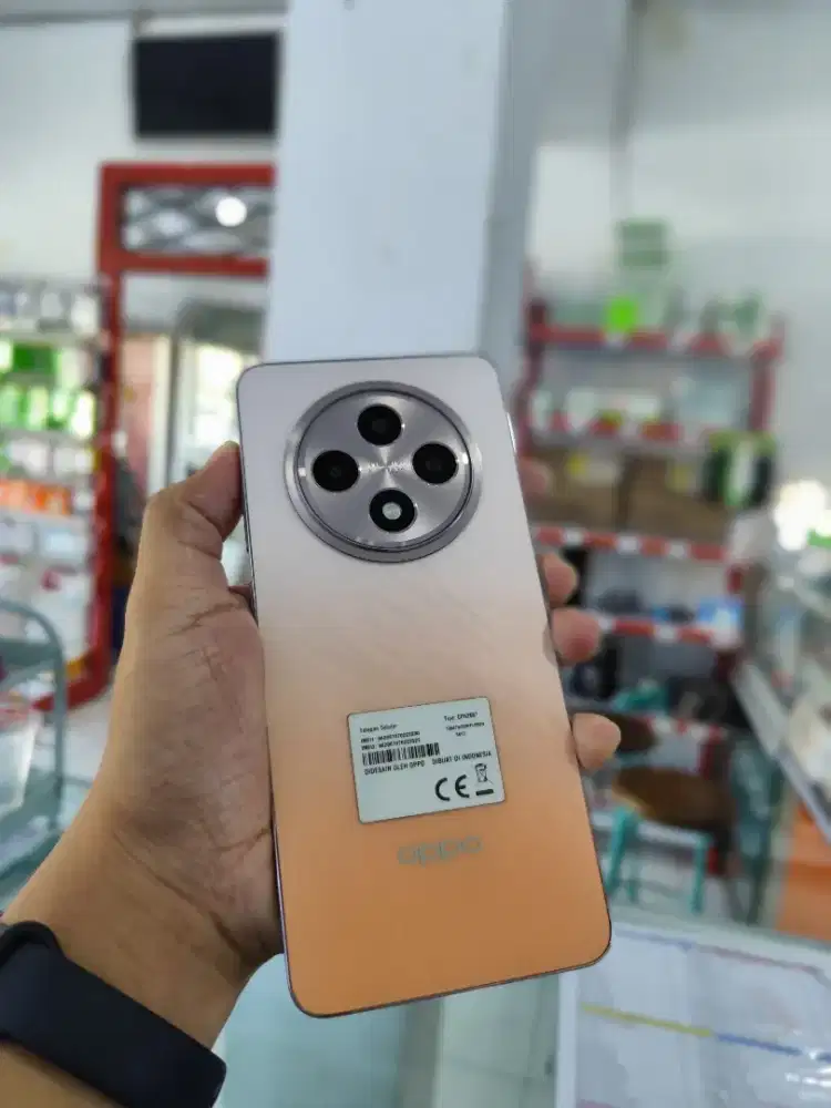 Oppo reno 12f 8/256