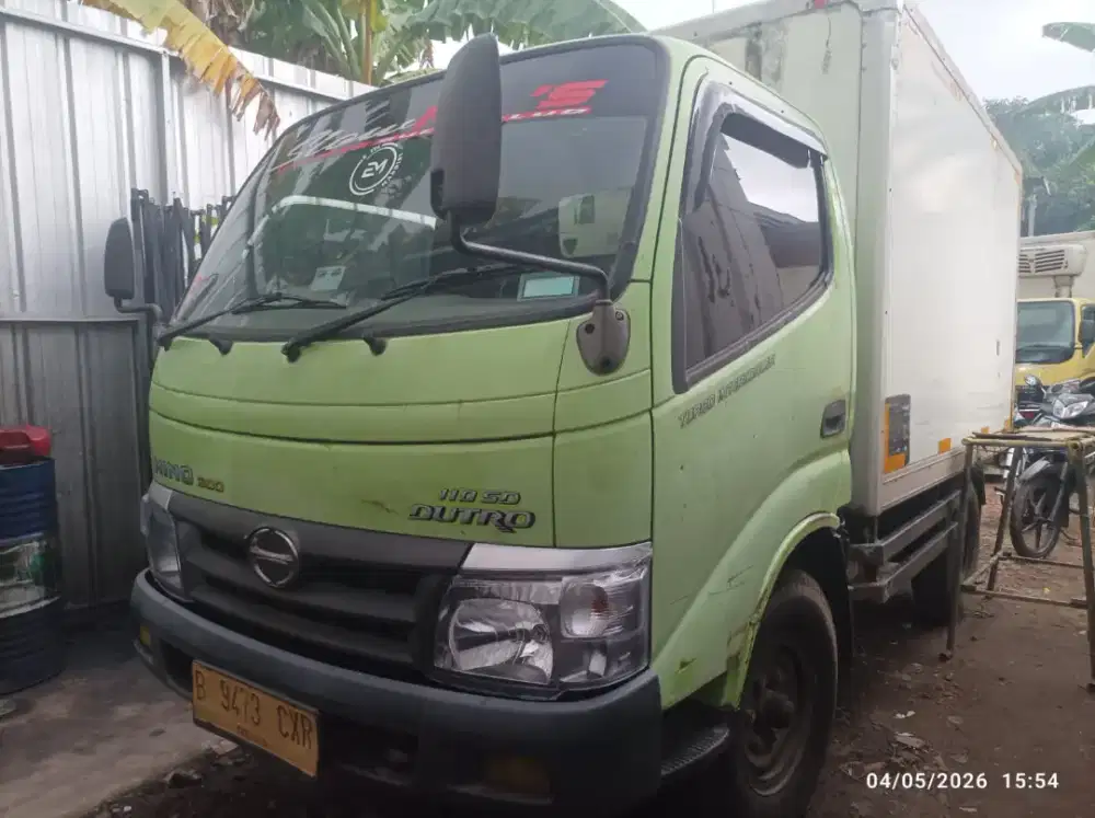 Hino Dutro Engkel th 2016 box fiber full orisinil