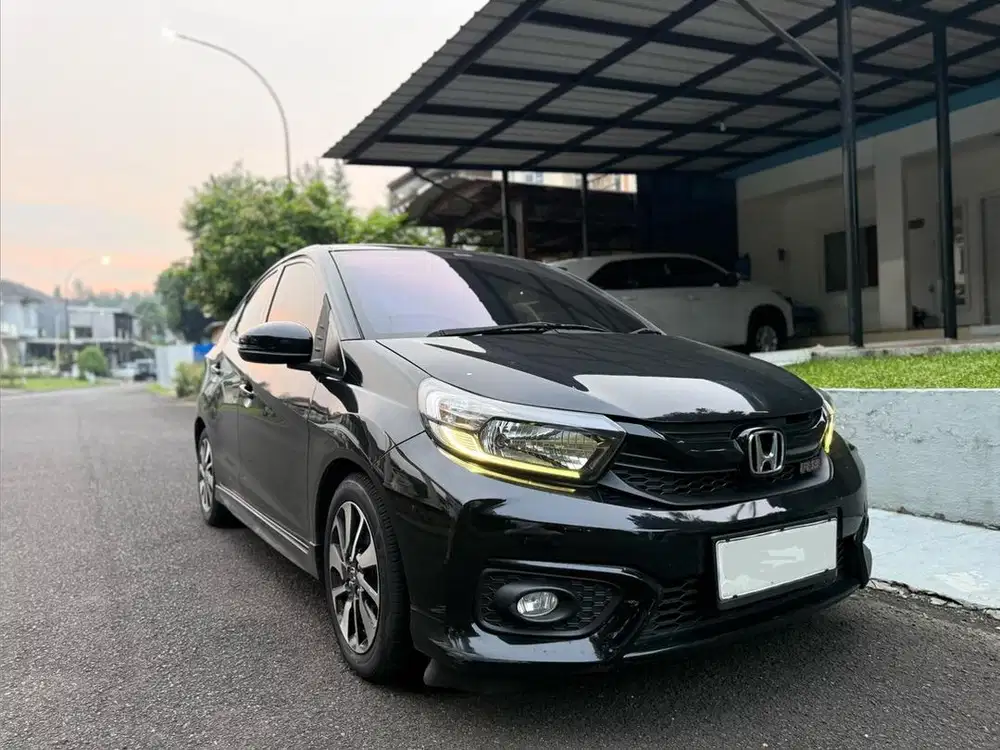 Honda Brio RS Hitam 2019