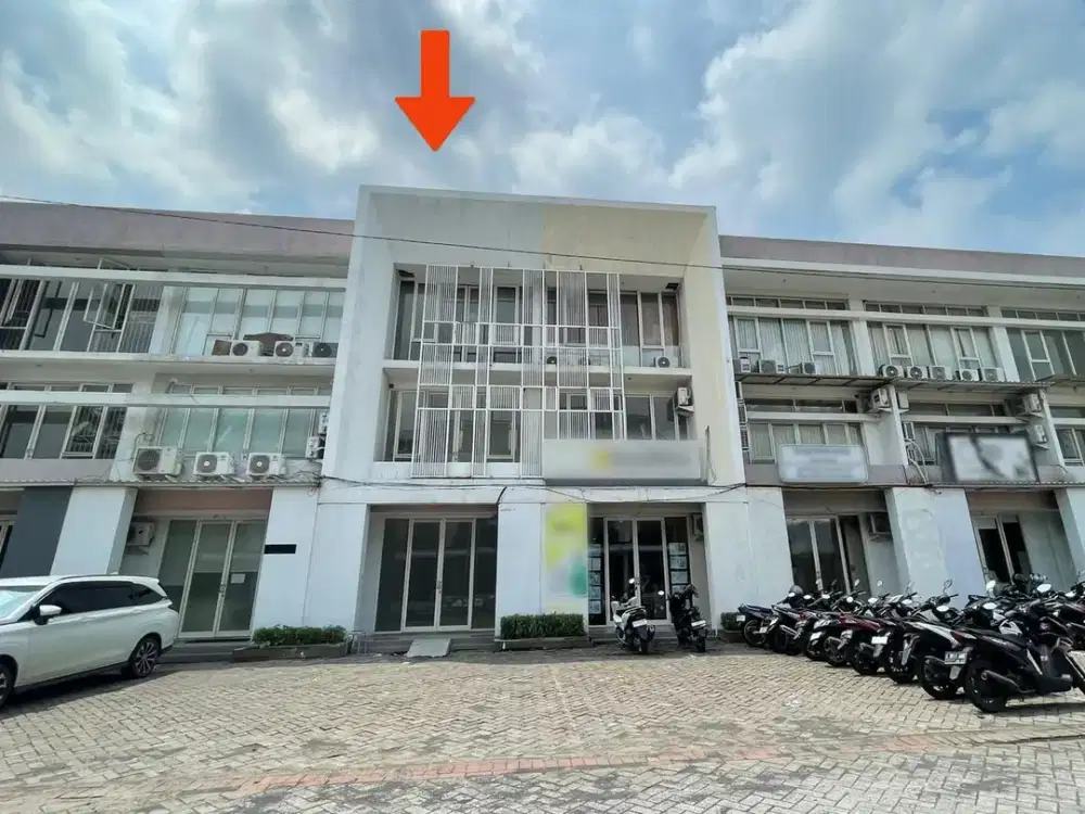 Ruko Dian Istana dekat Graha Family, HR