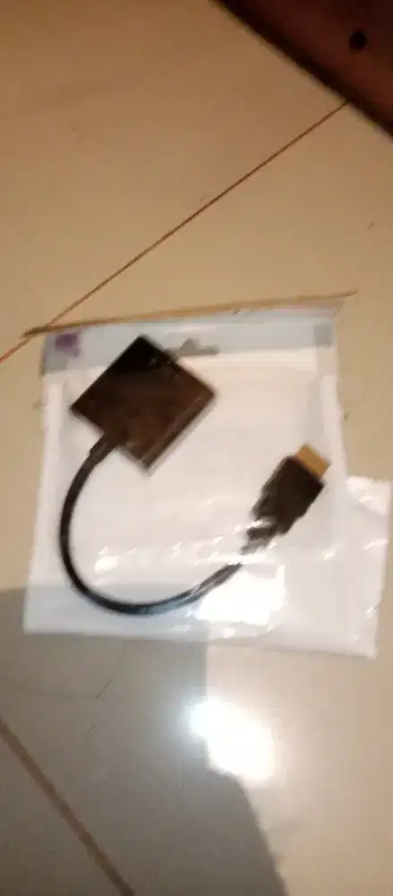 Converter HDMI To VGA Port Adapter Kondisi Bekas/Second.