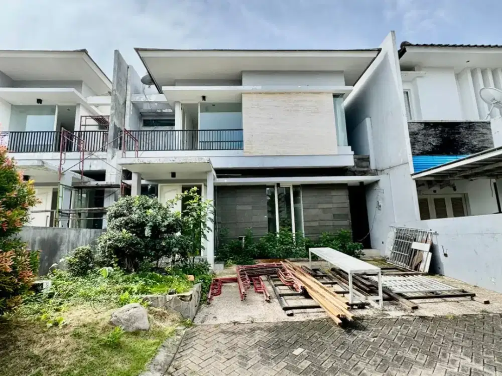 Rumah Emerlad Mansion Citraland (GULA)