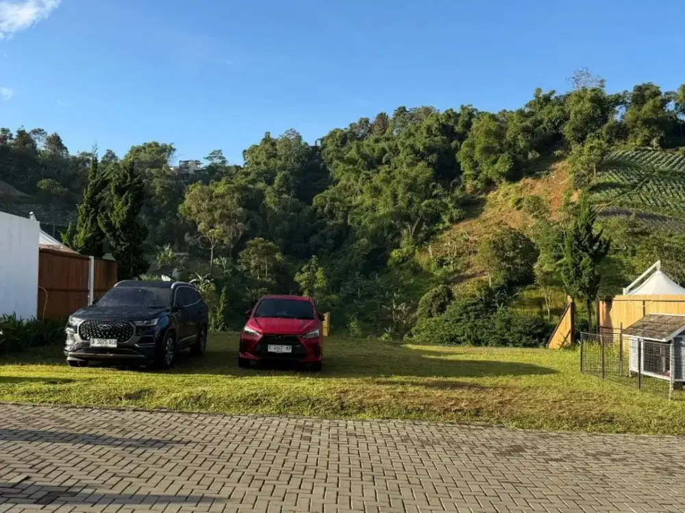 tanah kavling villa down slope di villa mahkota sangkuriang lembang Bandung