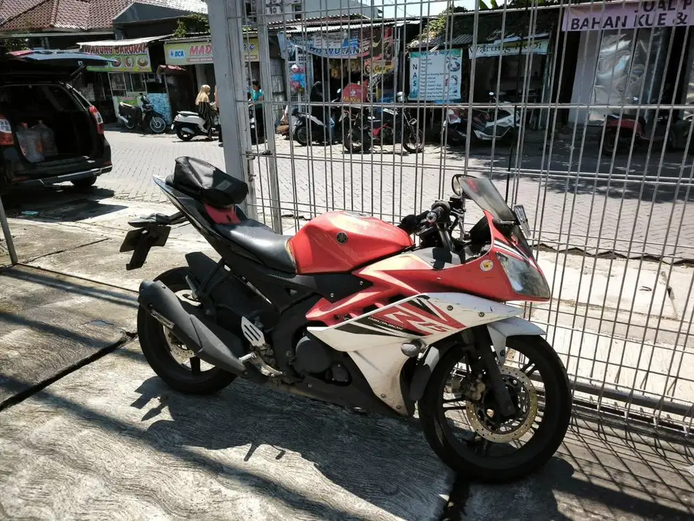 motor yamaha yzf R15