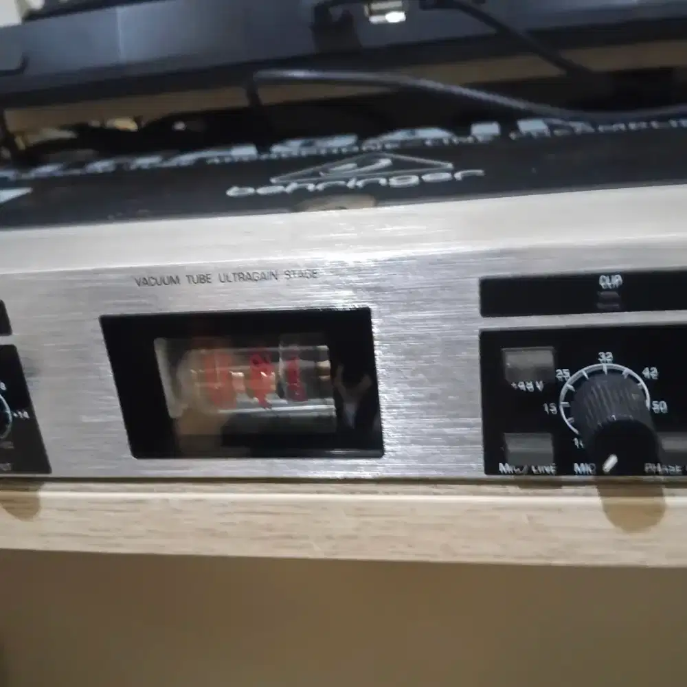Preamp Ultragain Mic 2200