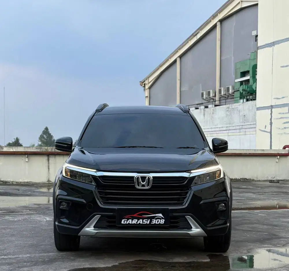 Honda BRV 1.5 Prestige Non Sensing CVT Tahun 2022 Warna Hitam BR-V