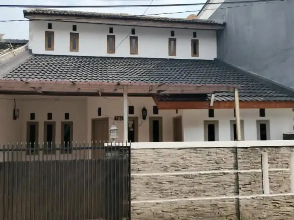 Rumah siap huni strategis di taman cibaduyut indah Bandung