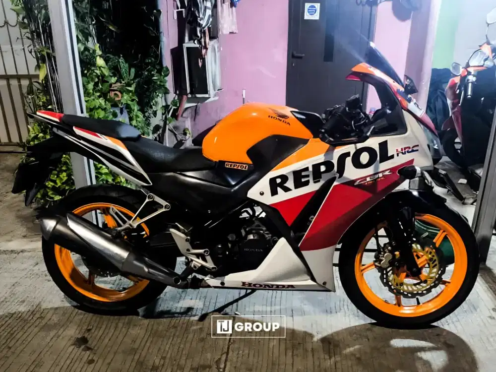 FOR SALE!! Honda CBR 150R K45A 2015