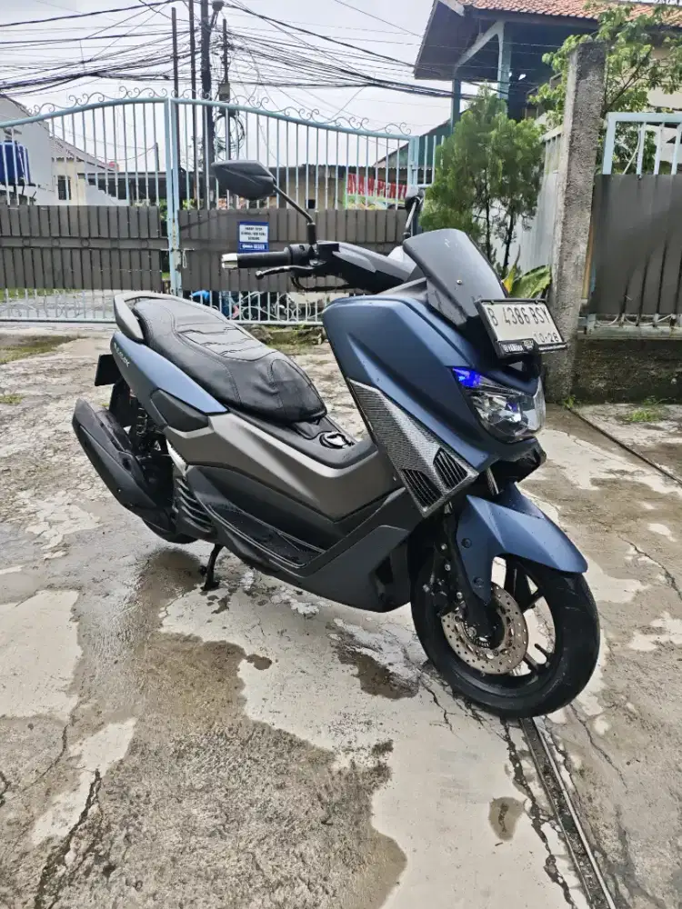 Yamaha nmax 2019 biru