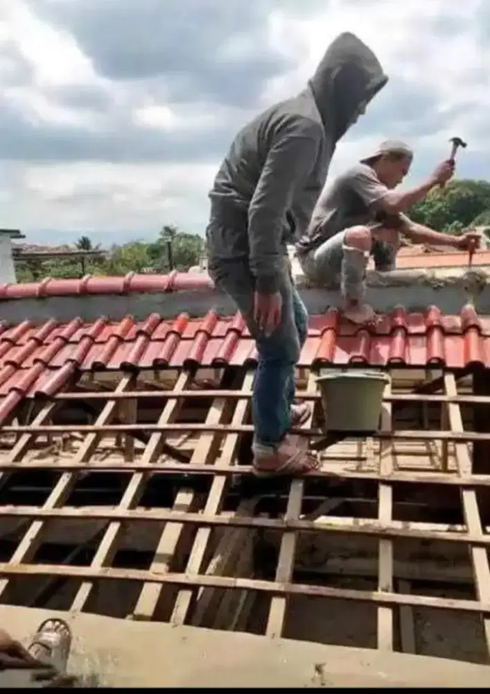 Perbaikan atap bocor talang air dak rembes
