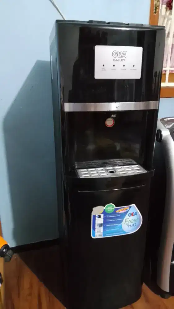 Dispenser Galon Bawah GEA Halley - Mulus, Air Naik, Minus Bocor