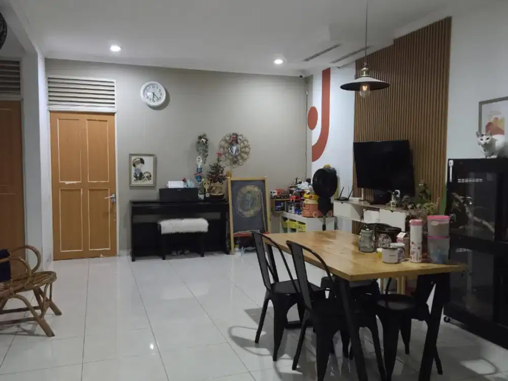 Rumah 1,5 Lantai di Taman Modern Cakung – SHM, Bebas Banir, Lokasi Strategis Dekat AEON, Harga Nego 1.5M!