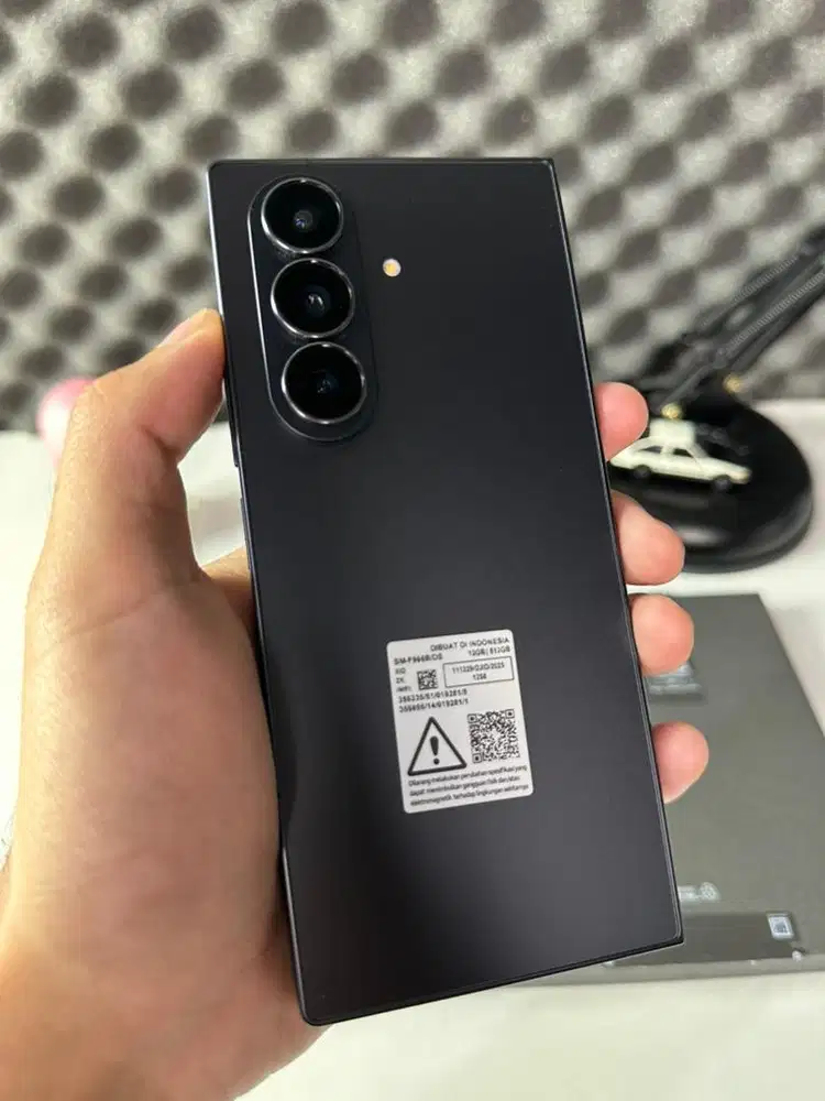 Samsung Z Fold 7 12/512GB Jetblack SEIN