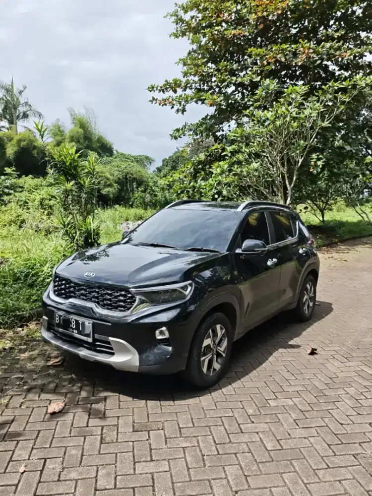Kia Sonet 1.5 MT 7 sheeter  2021