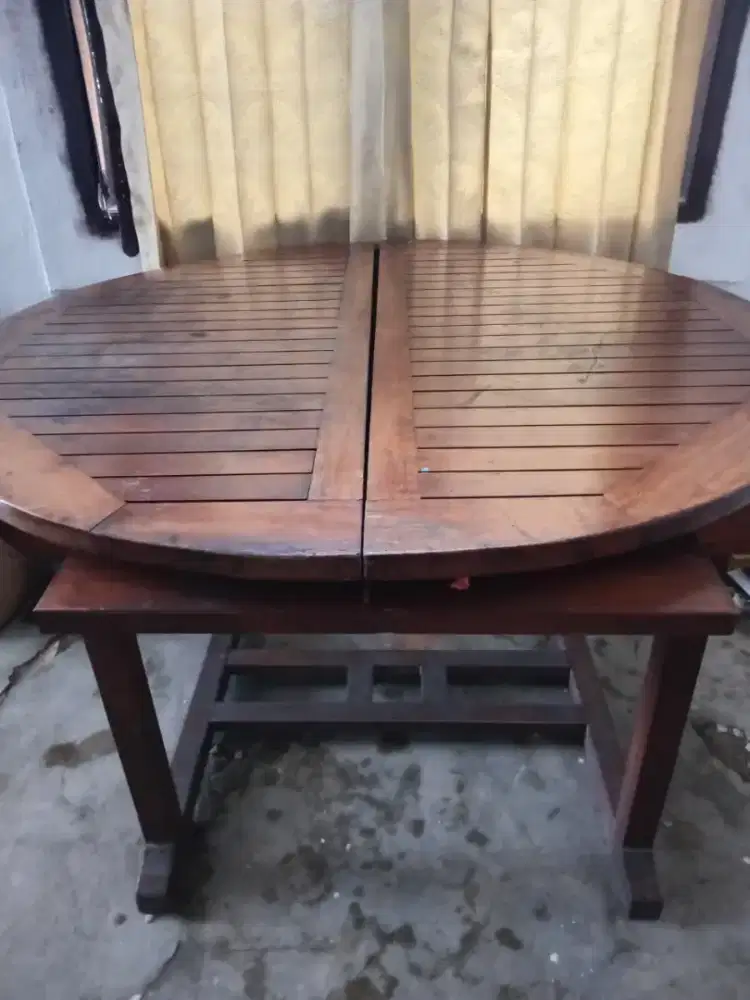Meja Jati Round Table 120 cm - Kokoh & Murah, siap pakai.