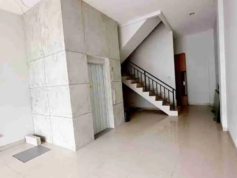 Dijual Ruko Semi Furnished Elang Laut (dekat RS Grand Family PIK)