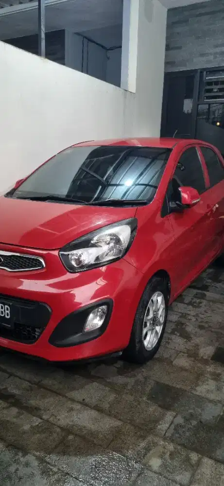 Kia picanto 2012  merah an sendiri dari baru jarang pakai km dikit