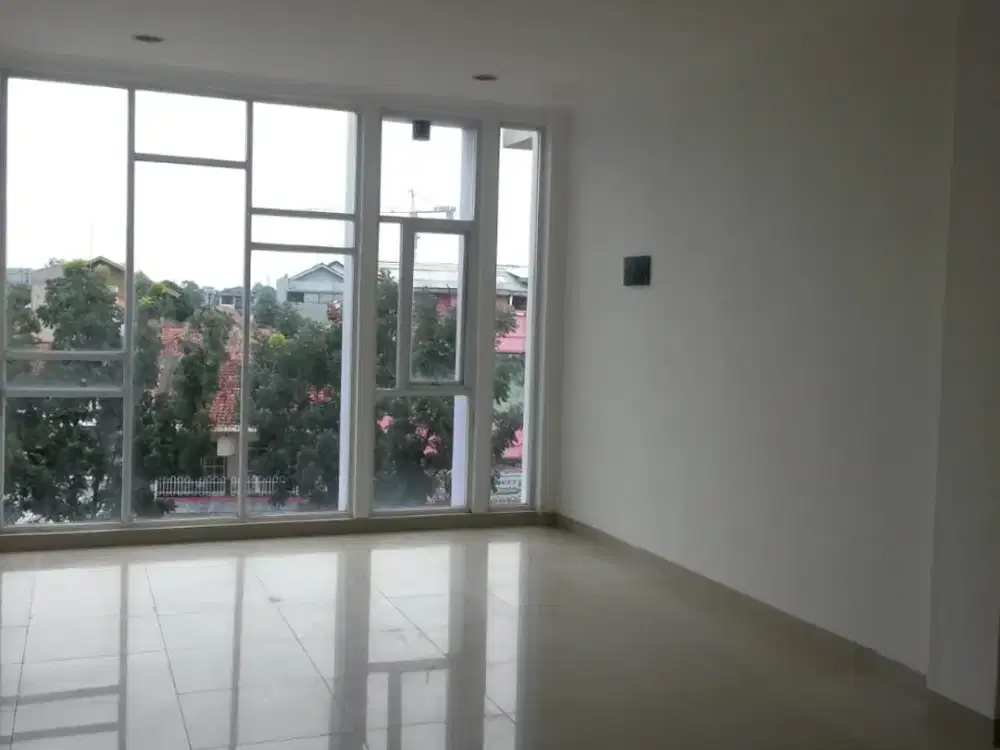 Ruko Strategis, Cocok Untuk Usaha, Lokasi Dekat Kampus, Surya Sumantri, Bandung