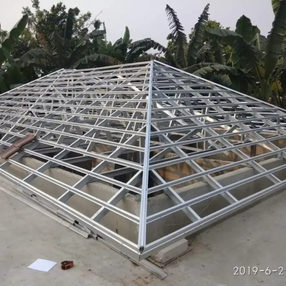 Pemasangan baja ringan dan renovasi atap