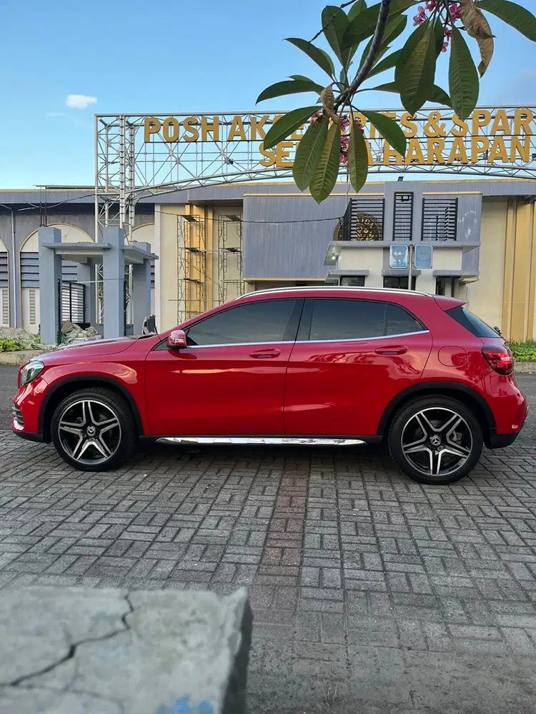 Mercedes-Benz GLA200 2018 Bensin
